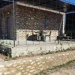 Studio En Pierres Traditionnelle